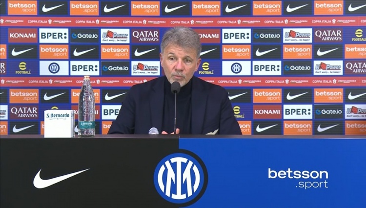 藍鷹主帥：阿瑙進球德弗里越位？遺憾進球沒被分析，但不想說什么