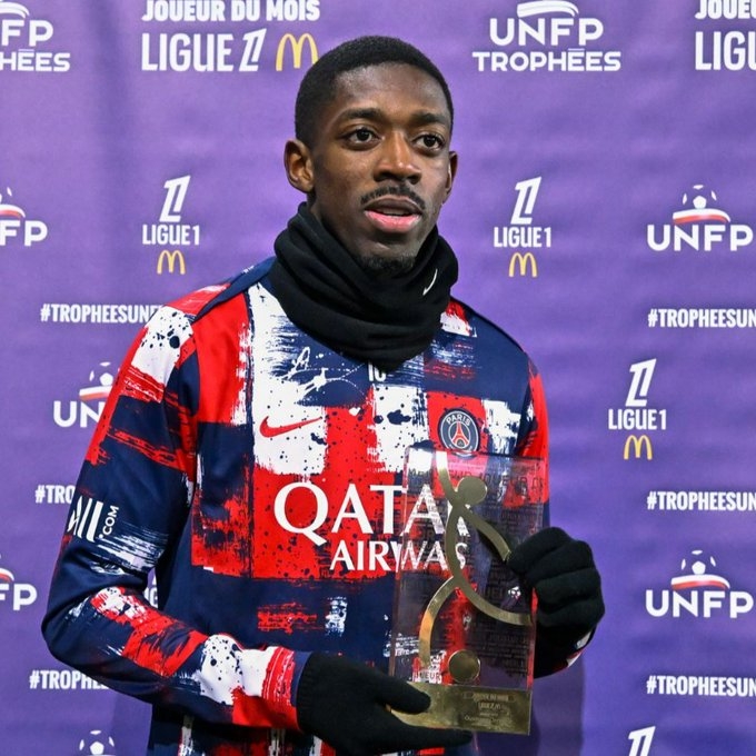 狀態(tài)火熱！登貝萊領(lǐng)取法甲1月最佳球員獎(jiǎng)杯，得票率39%