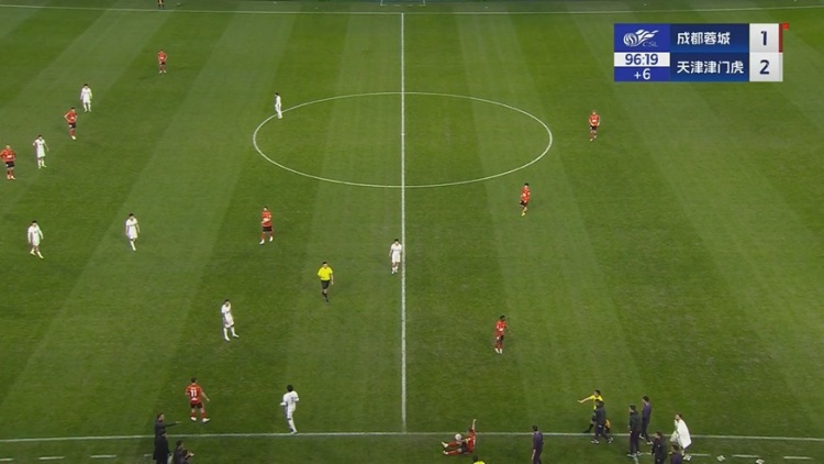 媒體人談蓉城輸球：三中衛(wèi)是個(gè)高級(jí)的新東西，不一定誰(shuí)都能玩得轉(zhuǎn)