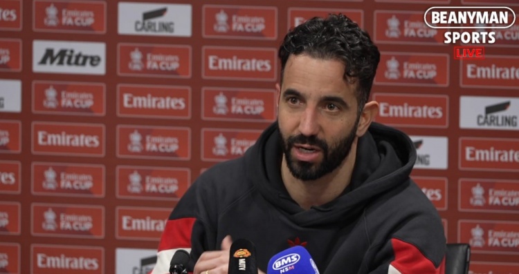 阿莫林：我并不天真，正因如此，四十歲的我才會站在這兒執(zhí)教曼聯(lián)