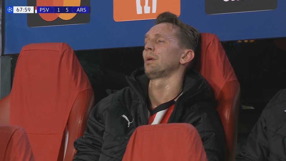 盧克-德容談7球慘?。何覀儗?duì)尤文踢得不錯(cuò)，但阿森納比我們強(qiáng)得多