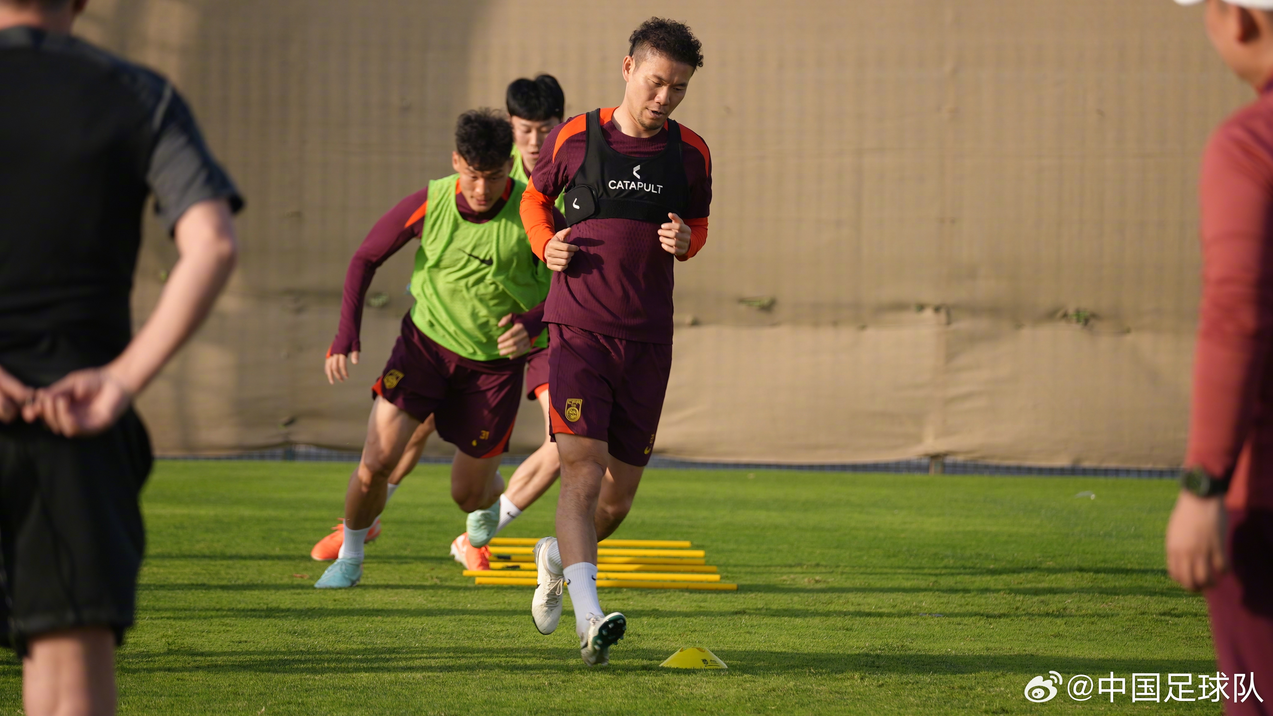 經(jīng)教練組研究決定，國家隊補充征調(diào)山東泰山球員李源一