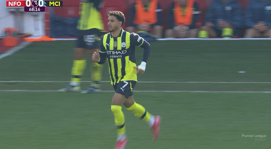 繼續(xù)調(diào)整！曼城69分鐘換上馬爾穆什、丁丁，福登、薩維尼奧被換下