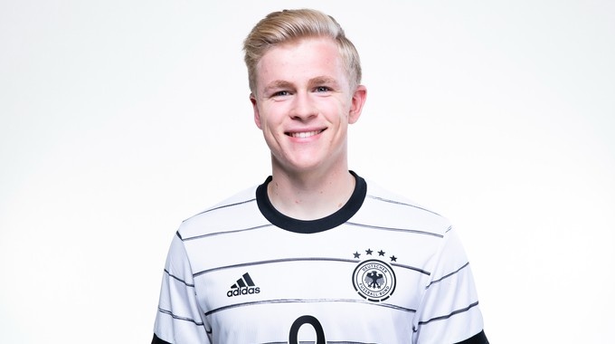 記者：?；倏撕芸赡?000萬歐離隊，法鷹將和拜仁競爭布爾卡德特