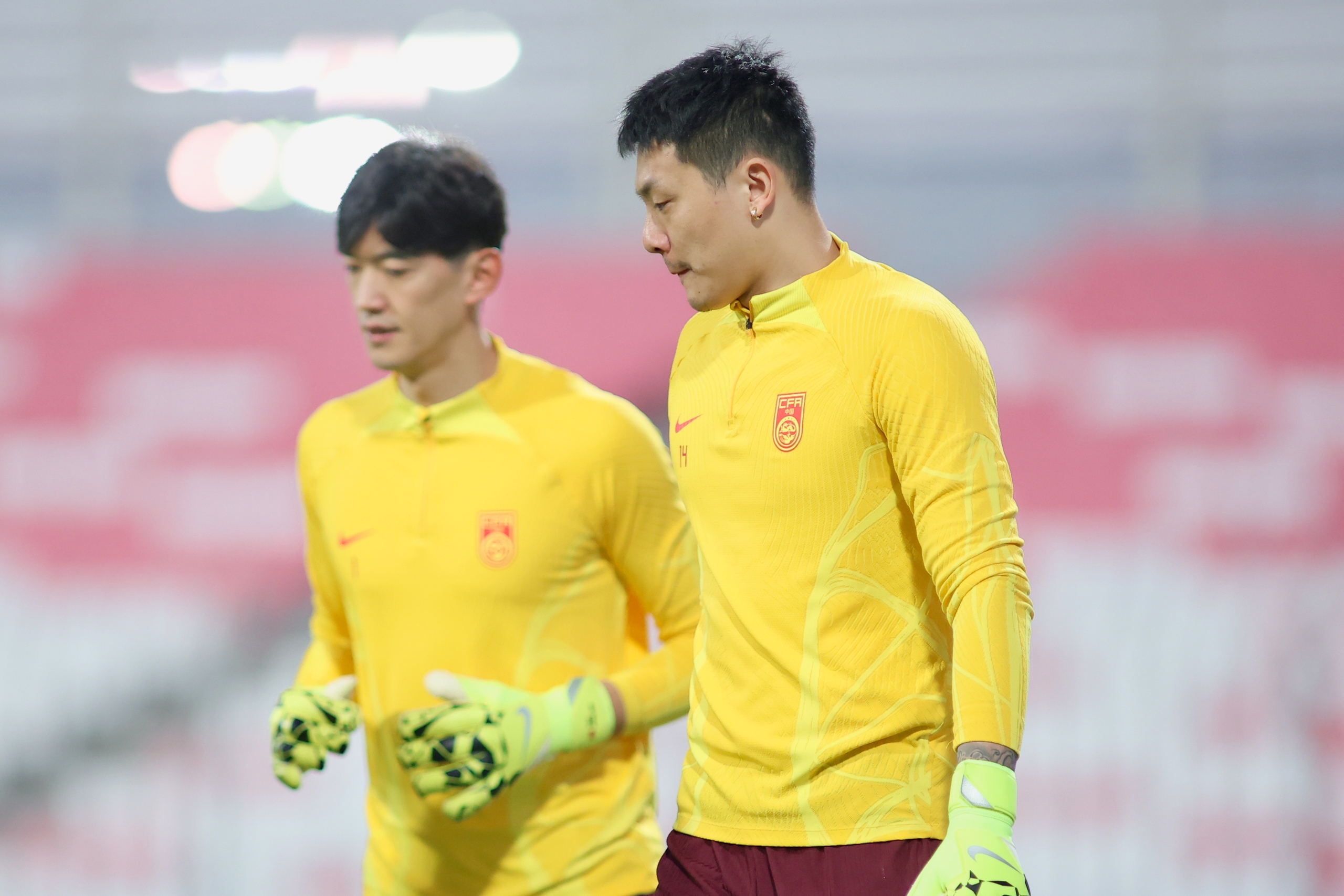 門將大雷o(hù)r顏駿凌？王大雷中超首輪染紅后，近一個月無正式比賽