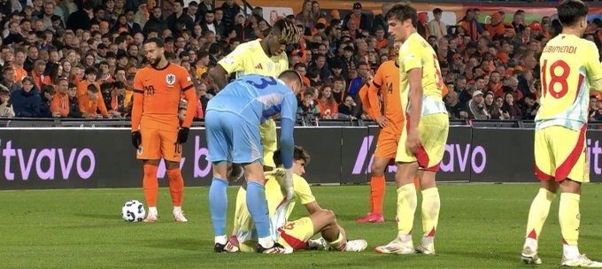 世體：對陣荷蘭庫巴西傷退，他告知隊醫(yī)自己感到右腿后部刺痛