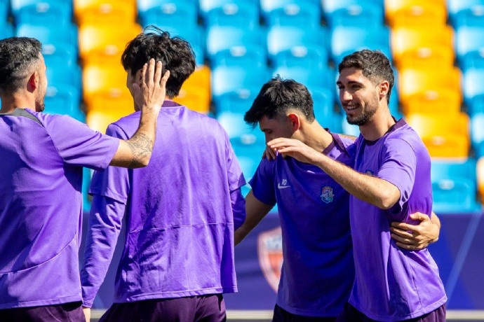 今天下午的一場熱身賽，津門虎隊4:1戰(zhàn)勝大連英博