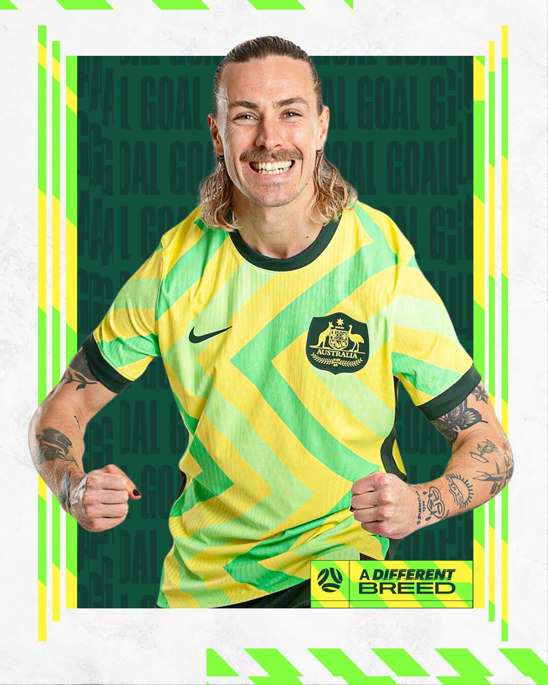 對(duì)位處刑！杰克遜-歐文德甲主力中場(chǎng)+隊(duì)長(zhǎng)，搶斷黃政宇兜射破門(mén)