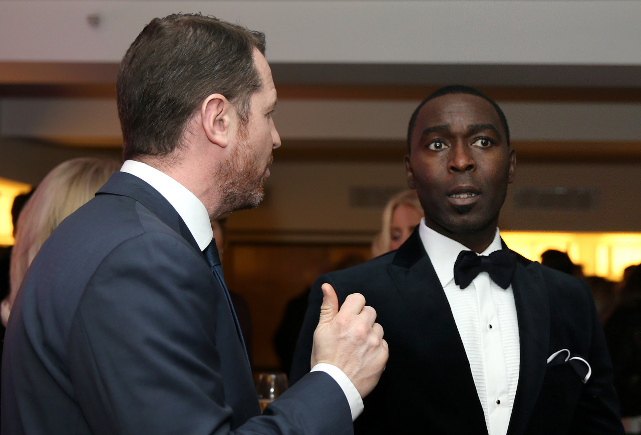 安迪-科爾：齊爾克澤霍伊倫被扔進(jìn)深淵，曼聯(lián)沒資深人士指導(dǎo)前鋒