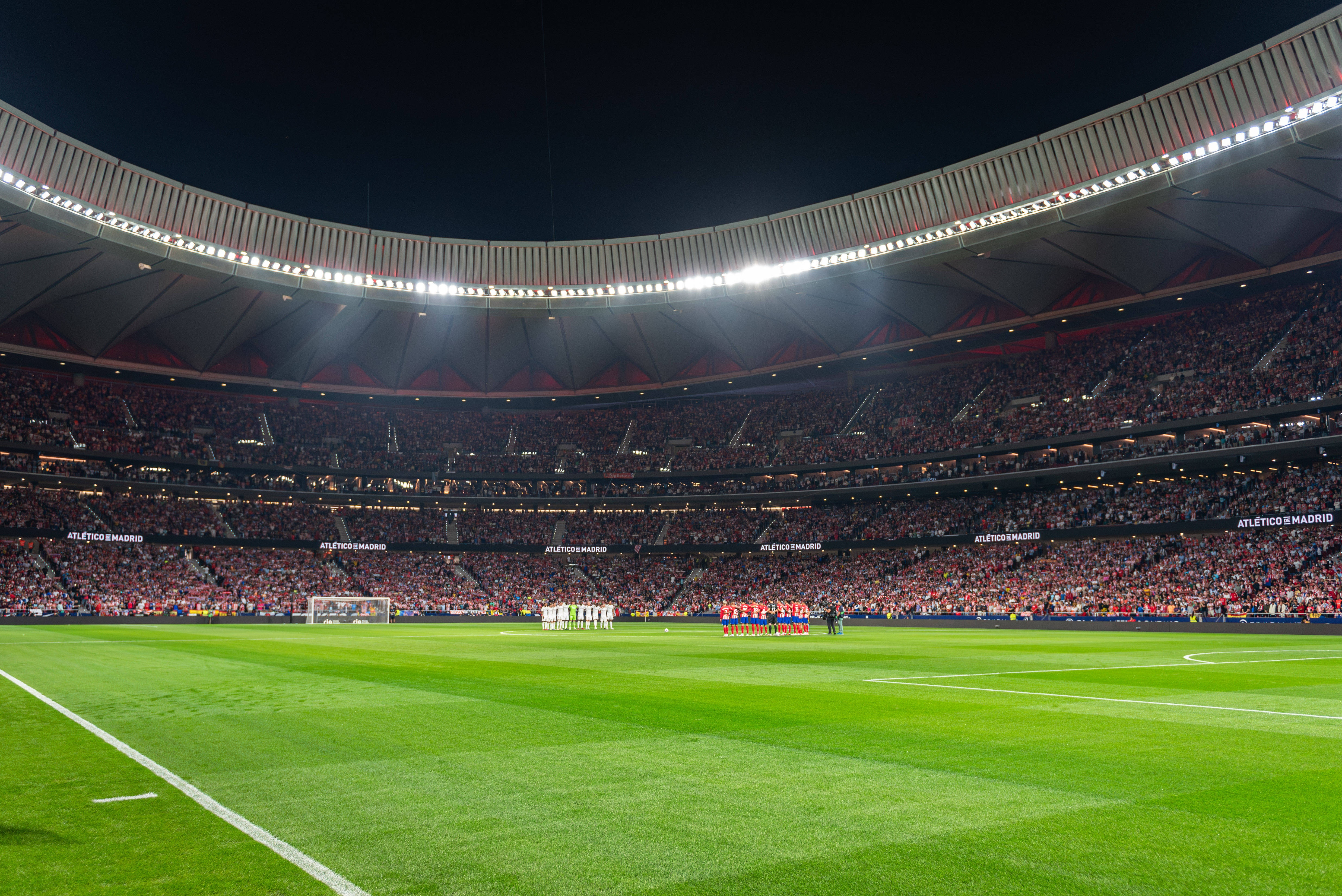 西媒：馬競(jìng)考慮讓出大都會(huì)球場(chǎng)2030年世界杯承辦權(quán)，讓給瓦倫西亞