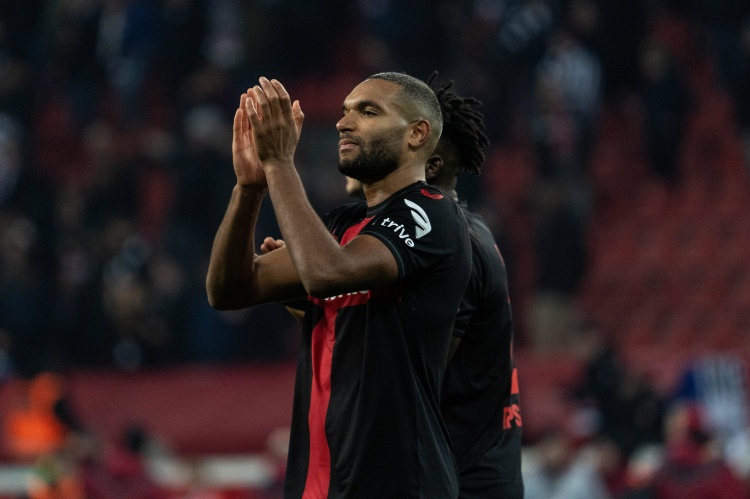 首回合0-3拜仁！勒沃庫森后衛(wèi)塔：我們要豁出去踢，為維爾茨而戰(zhàn)