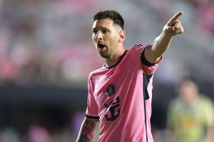 TNT：巴薩希望在世界杯后簽回梅西，由他帶隊進(jìn)入新諾坎普時代