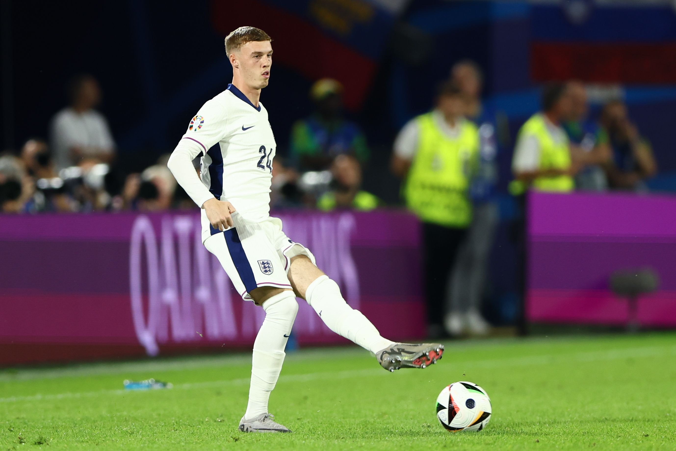 郵報(bào)：英格蘭歐洲杯紀(jì)錄片即將上映，帕爾默&格伊是主角