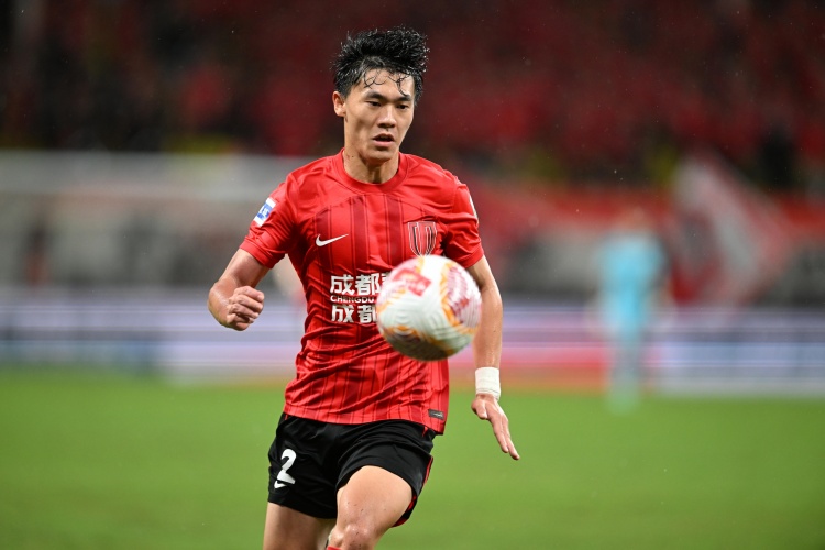 胡荷韜：我十分愿意出國踢球 能入選國家隊并首發(fā)感到不可思議