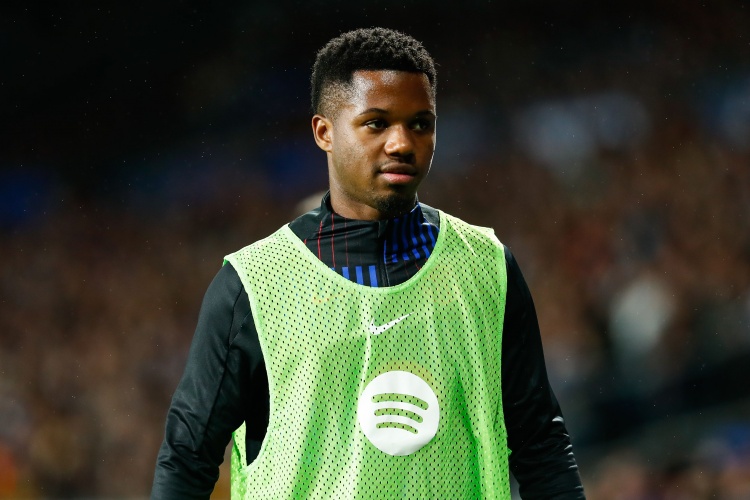 記者：法蒂&托雷&滕森未進(jìn)陣容名單，他們沒(méi)和球隊(duì)一起住在酒店