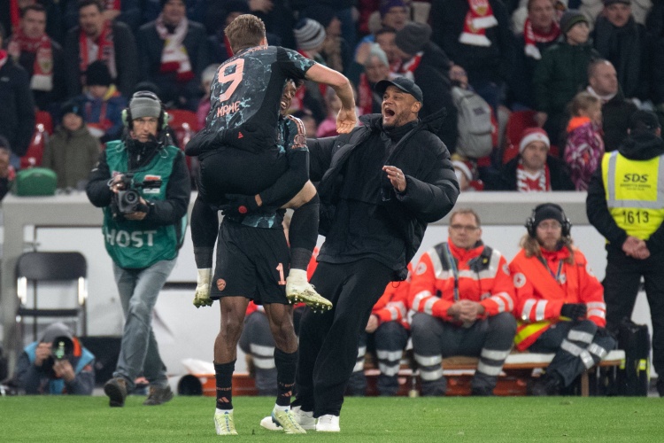 圖片報賽后評分：凱恩&于帕&孔帕尼均1分最佳，戴維斯等7將獲2分