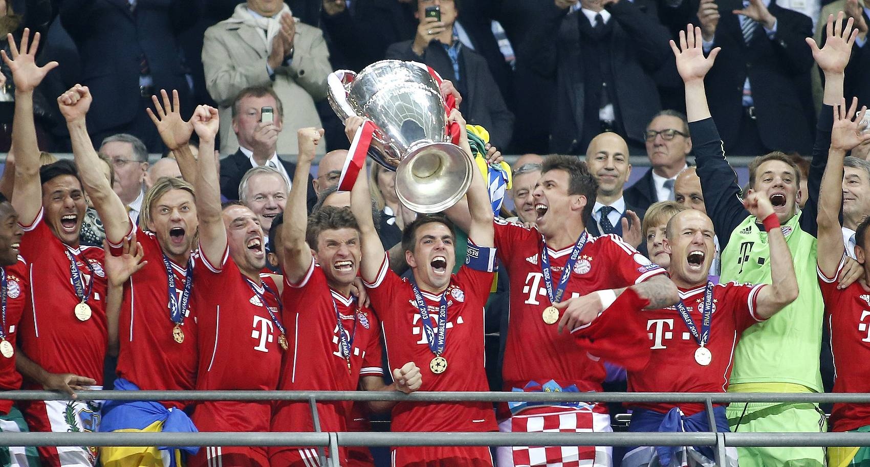 拜仁將隊(duì)史第9次在歐戰(zhàn)淘汰賽上演德國(guó)內(nèi)戰(zhàn)，此前3次被淘汰