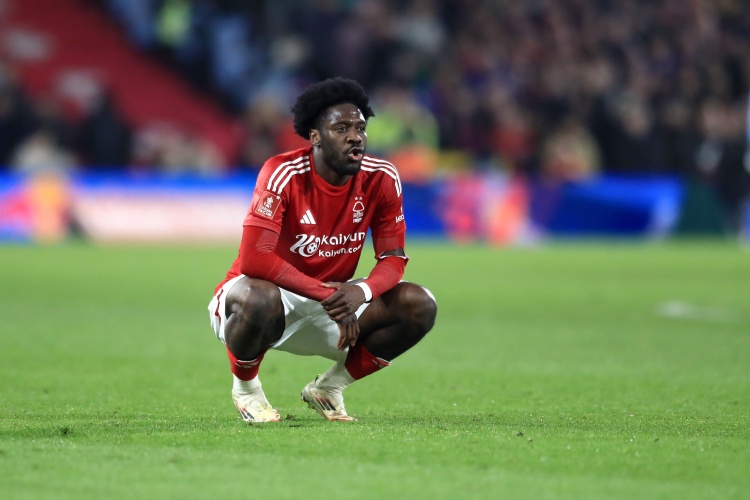 誰(shuí)能免簽？28歲森林后衛(wèi)埃納防守三區(qū)贏得球權(quán)105次 五大聯(lián)賽最多