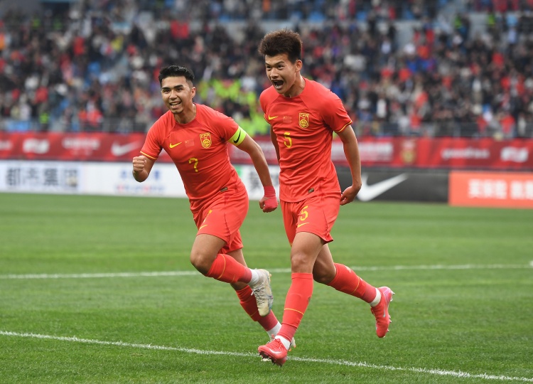 中新網(wǎng)：U22國(guó)足讓球迷看到未來(lái)希望，球員得到有價(jià)值的鍛煉