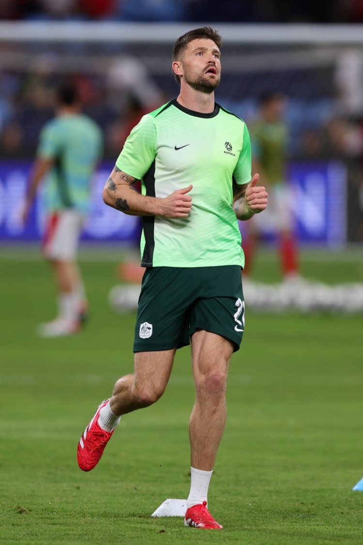 首發(fā)出戰(zhàn)對(duì)陣國(guó)足！伊普斯維奇官方社媒為卡梅隆-伯吉斯加油